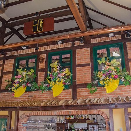 Die Kulturscheune In Schilde Esterno foto